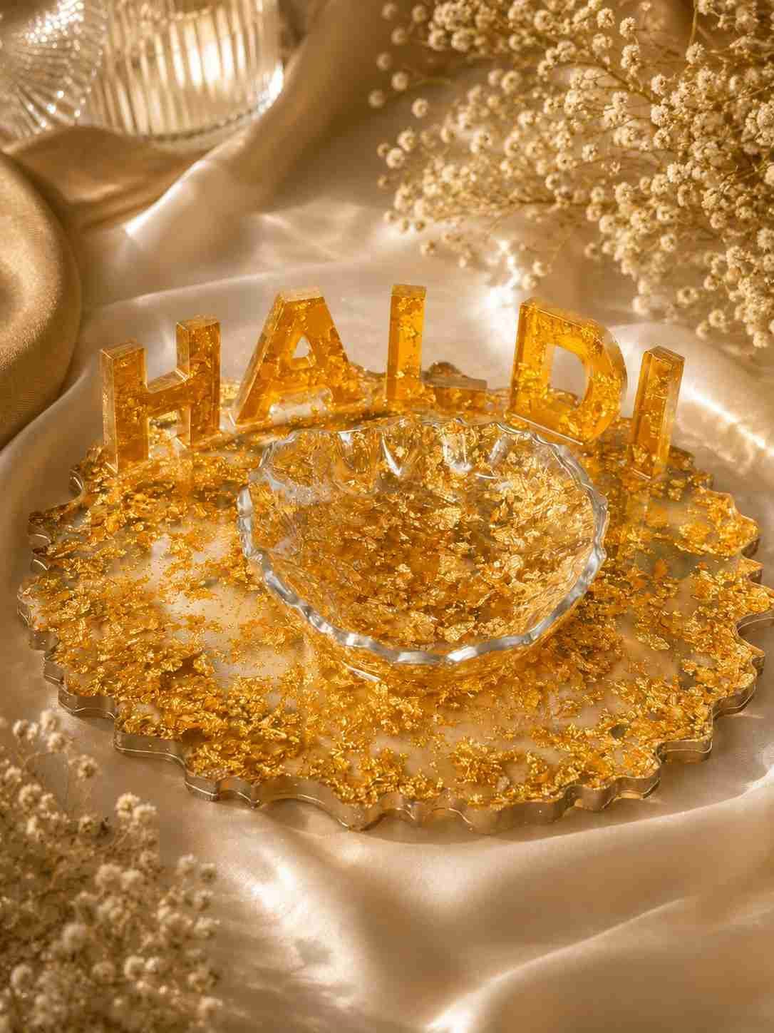 Golden Glitter Resin Haldi Mehndi Platter for Wedding Ceremony Decoration